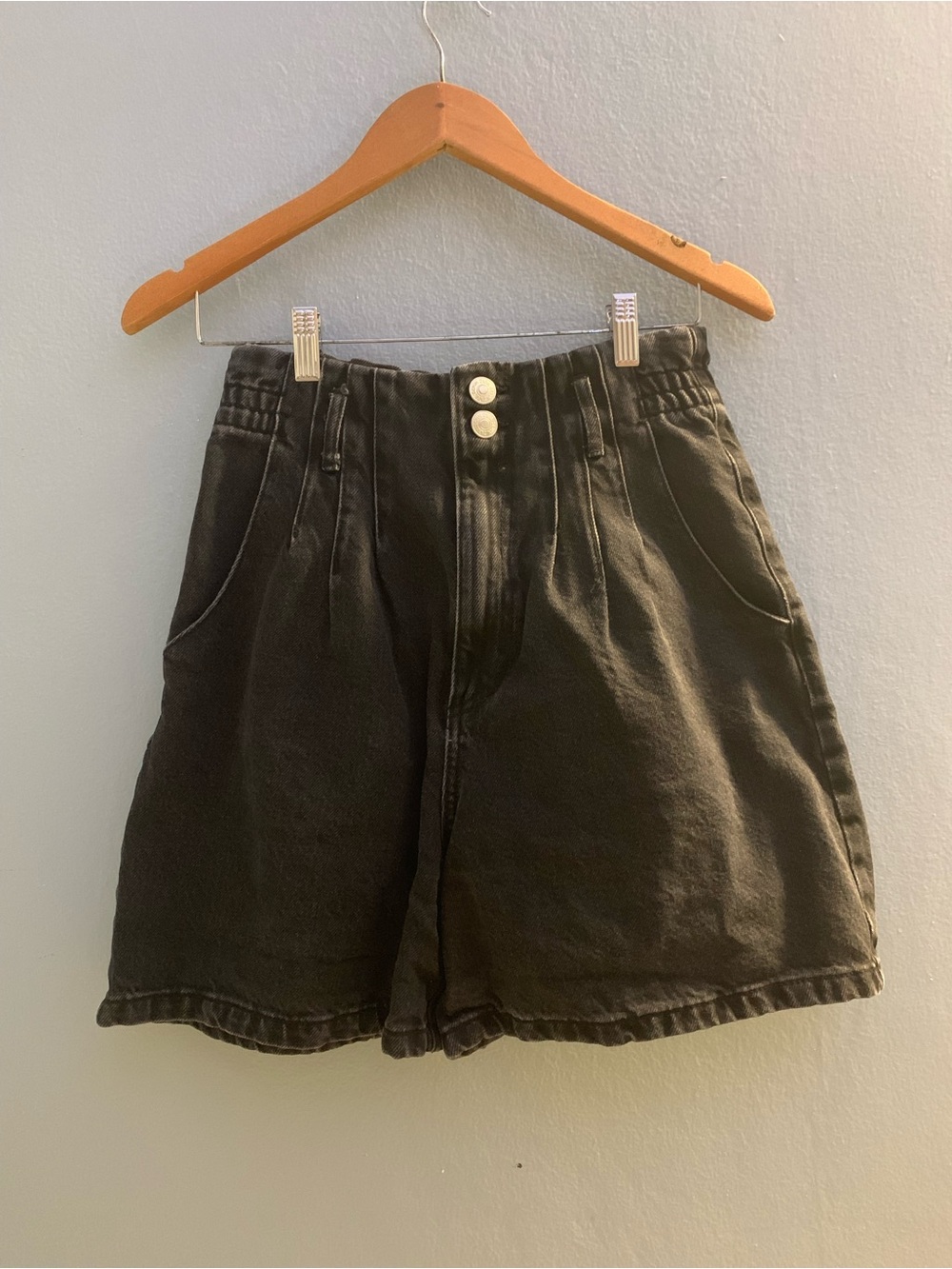 Zara High-Waist Black Womens Shorts with Button Front